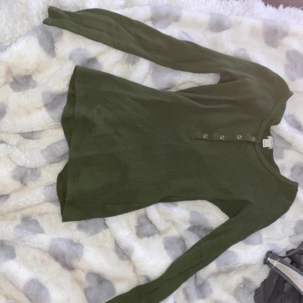 Army green long sleeve button up size extra small